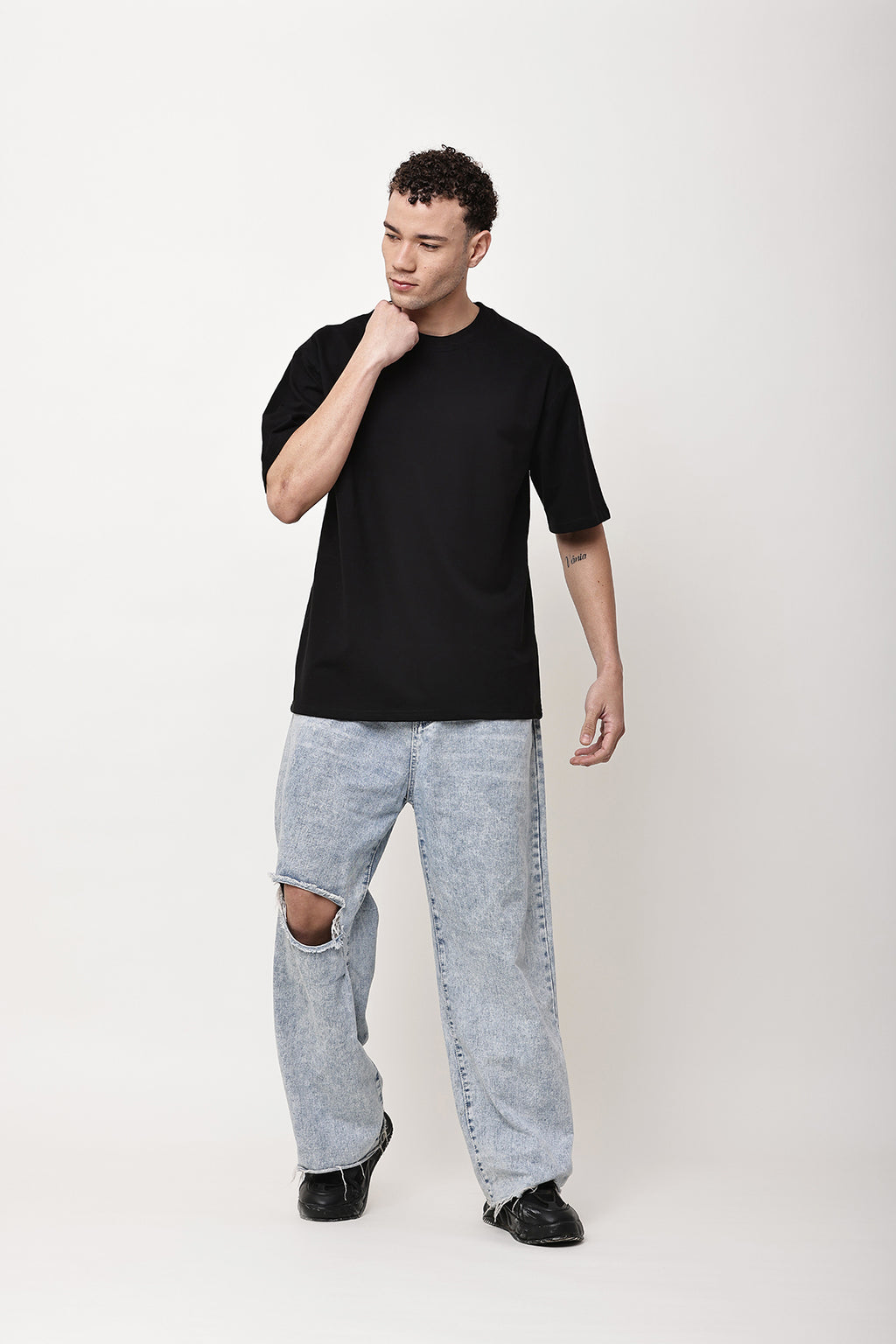 Black Solid MENS Oversized T-Shirt - GRAVELLO