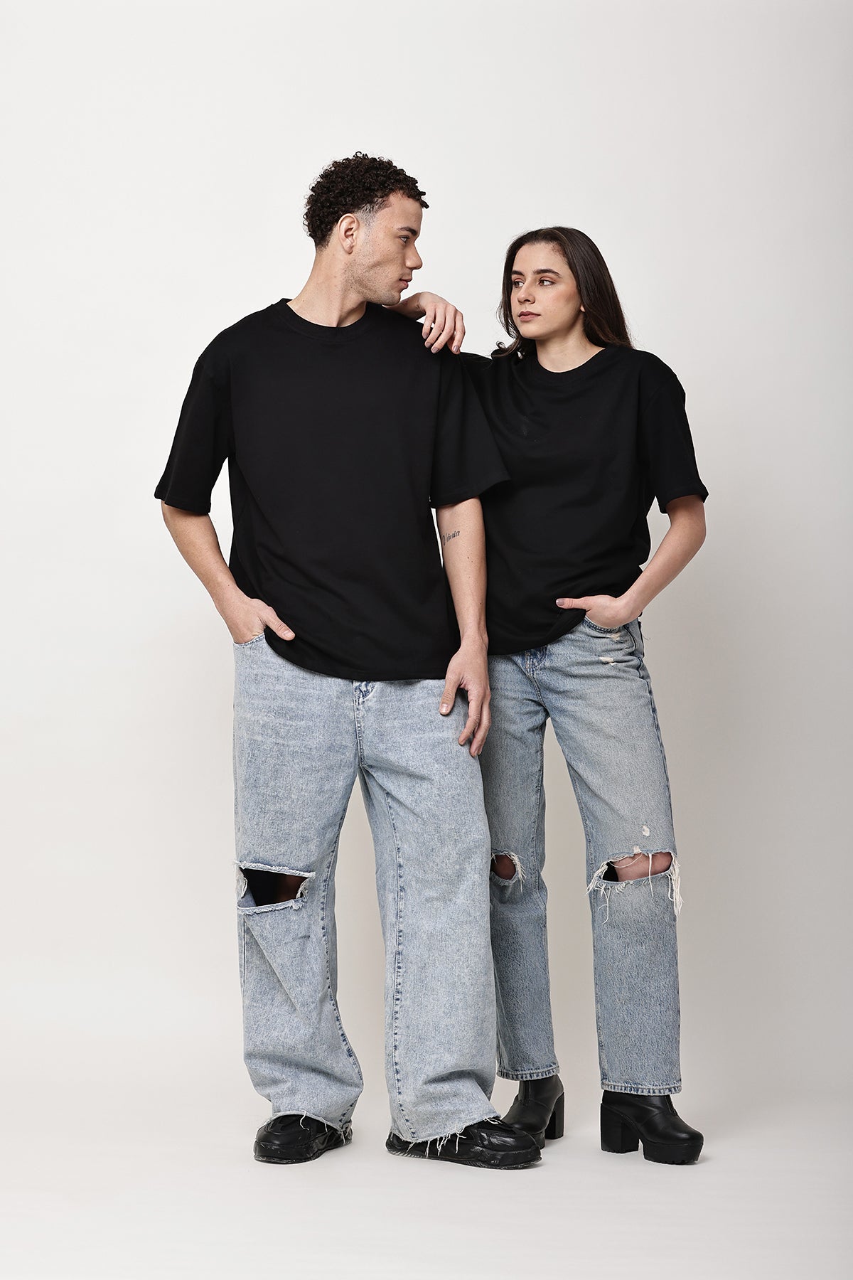 Black Solid Oversized T-Shirt