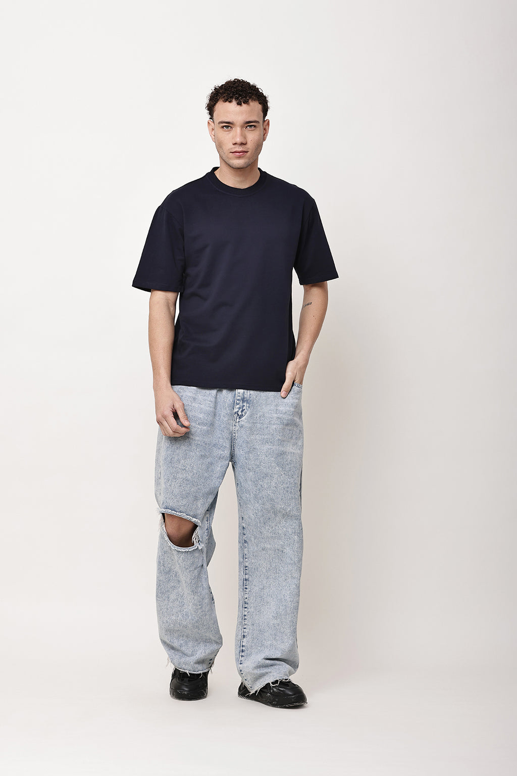 Navy Solid MENS Oversized T-Shirt - GRAVELLO
